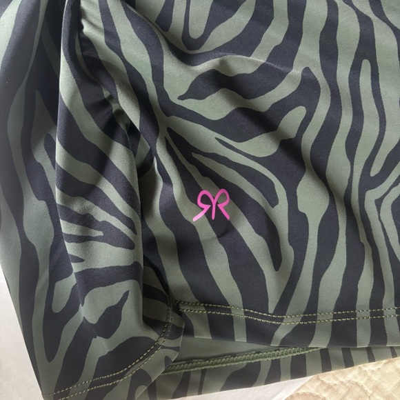 Ruby Ribbon Zebra Print Square Neck Active Tank Top Built-In Shelf Bra Size 38 - Picture 7 of 10